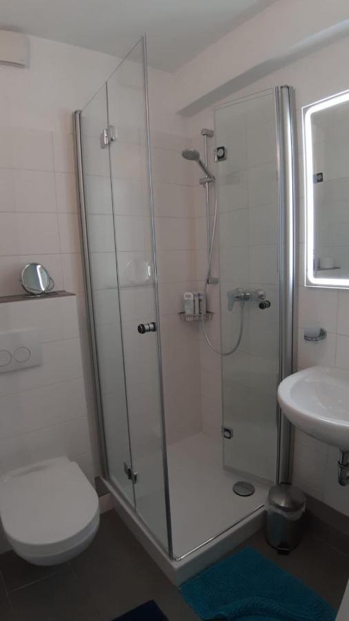 Modern City Apartment With Balcony And Nice Parc View Bremen Eksteriør billede