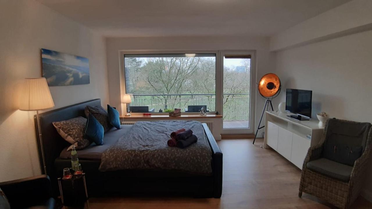 Modern City Apartment With Balcony And Nice Parc View Bremen Eksteriør billede